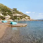 Ramada Poseidon 루트라키
