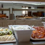 Ramada Poseidon 酒店