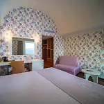 Ramada Poseidon 路特奇