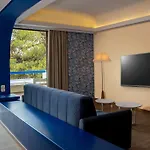 酒店 Ramada Poseidon 5*