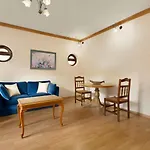Ramada Poseidon 루트라키