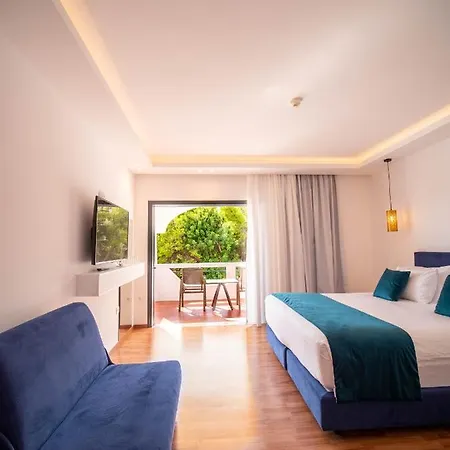 Ramada Poseidon 5* לוטראקי