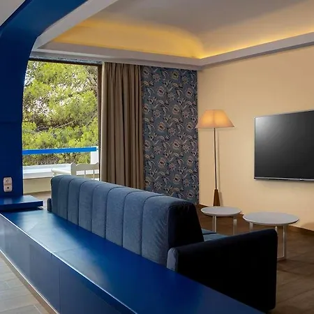 Hotell Ramada Poseidon 5*