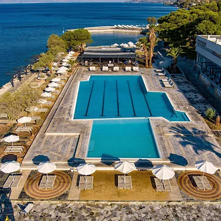 Отель Ramada Poseidon