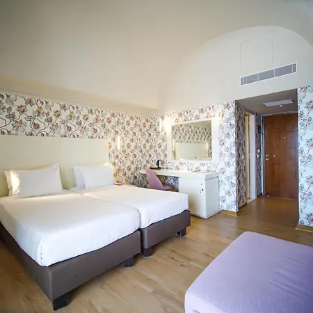 Hotel Ramada Poseidon