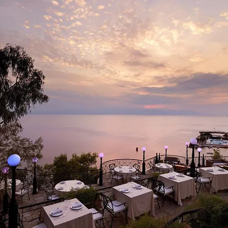 Ramada Poseidon Hotel