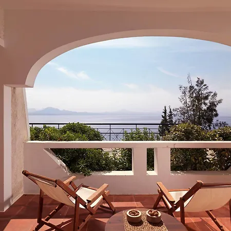 Ramada Poseidon Hotell