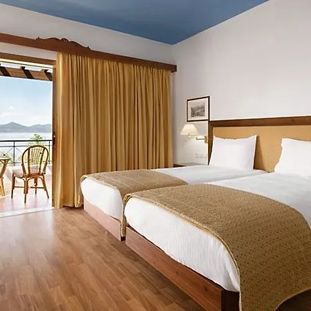 Ramada Poseidon Hotell 5*