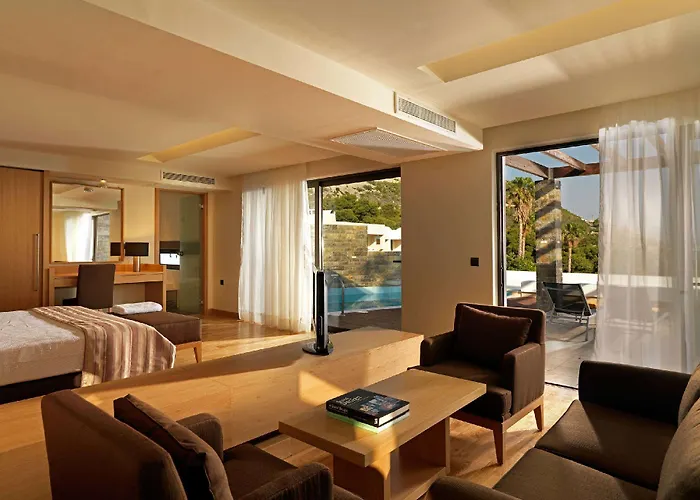 Ramada Poseidon 5* Λουτράκι