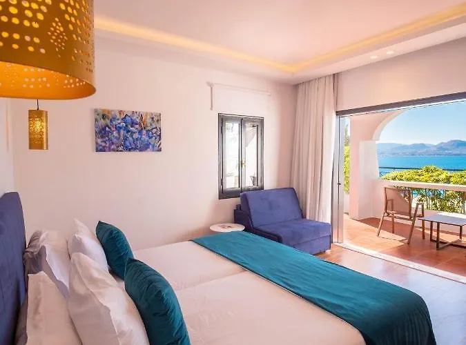 Отель Ramada Poseidon