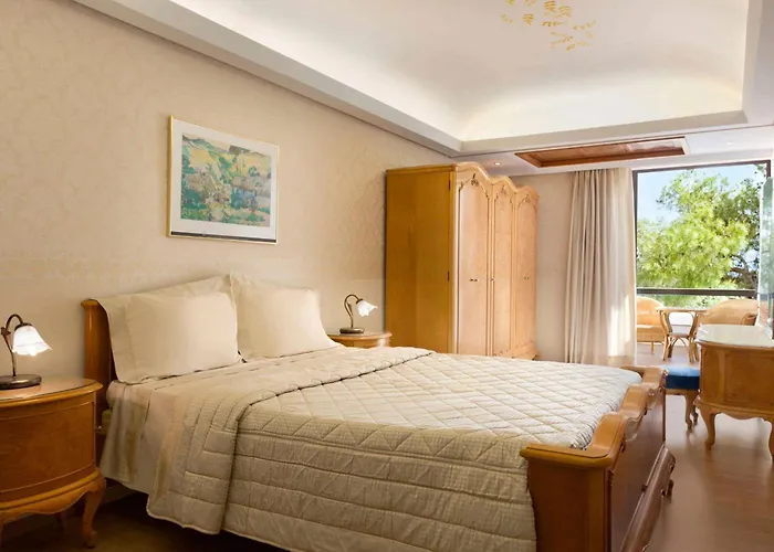 Ramada Poseidon 5* Лоутраки