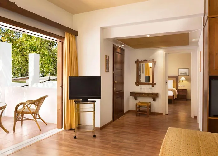 Ramada Poseidon Лоутраки