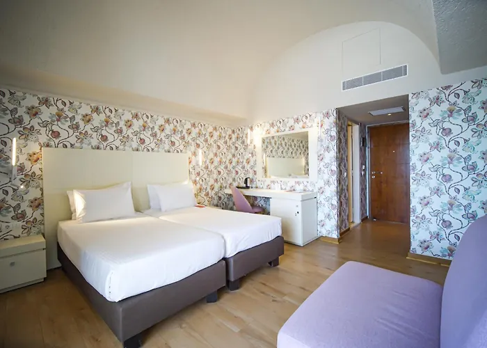 Otel Ramada Poseidon