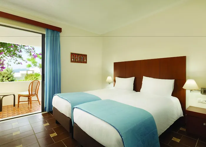 Ramada Poseidon Ξενοδοχείο 5*