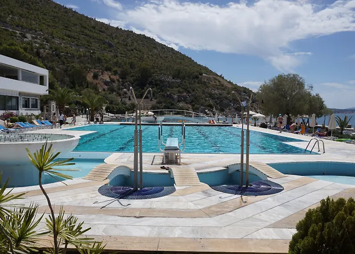 Отель Ramada Poseidon 5*