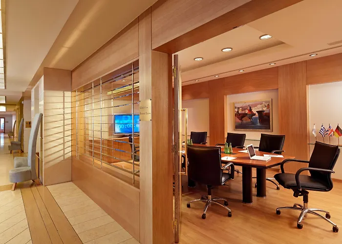 Ramada Poseidon Лоутраки