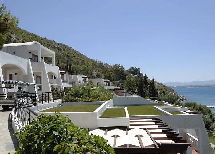 Ramada Poseidon Hotell