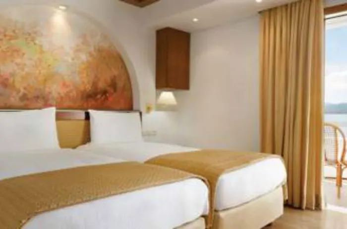 Otel Ramada Poseidon Loutráki