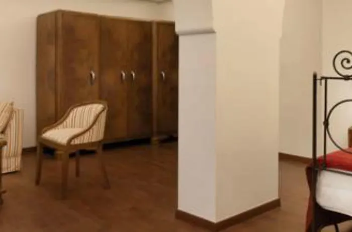 Ramada Poseidon Лоутраки