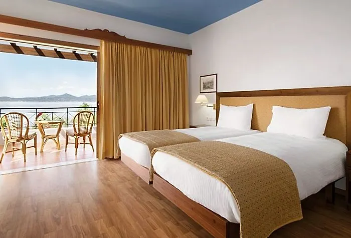 Ramada Poseidon Otel 5*